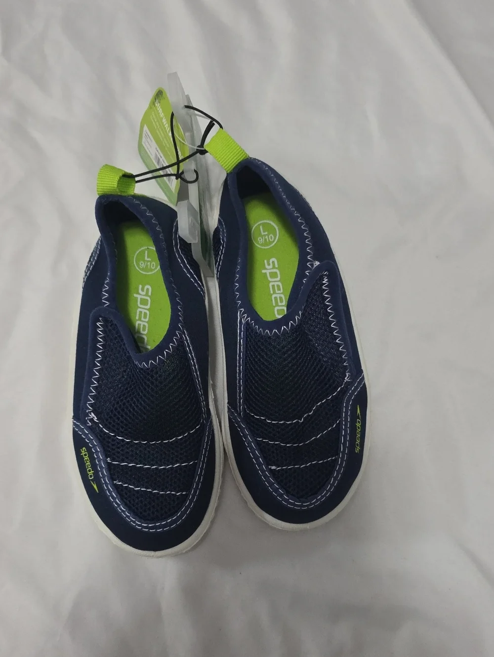 Speedo Kids Navy and Lime Green Slip-On Water Shoes Size L 9/10
